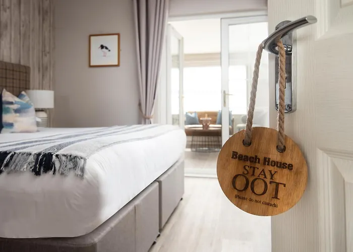 Beach House Hotel